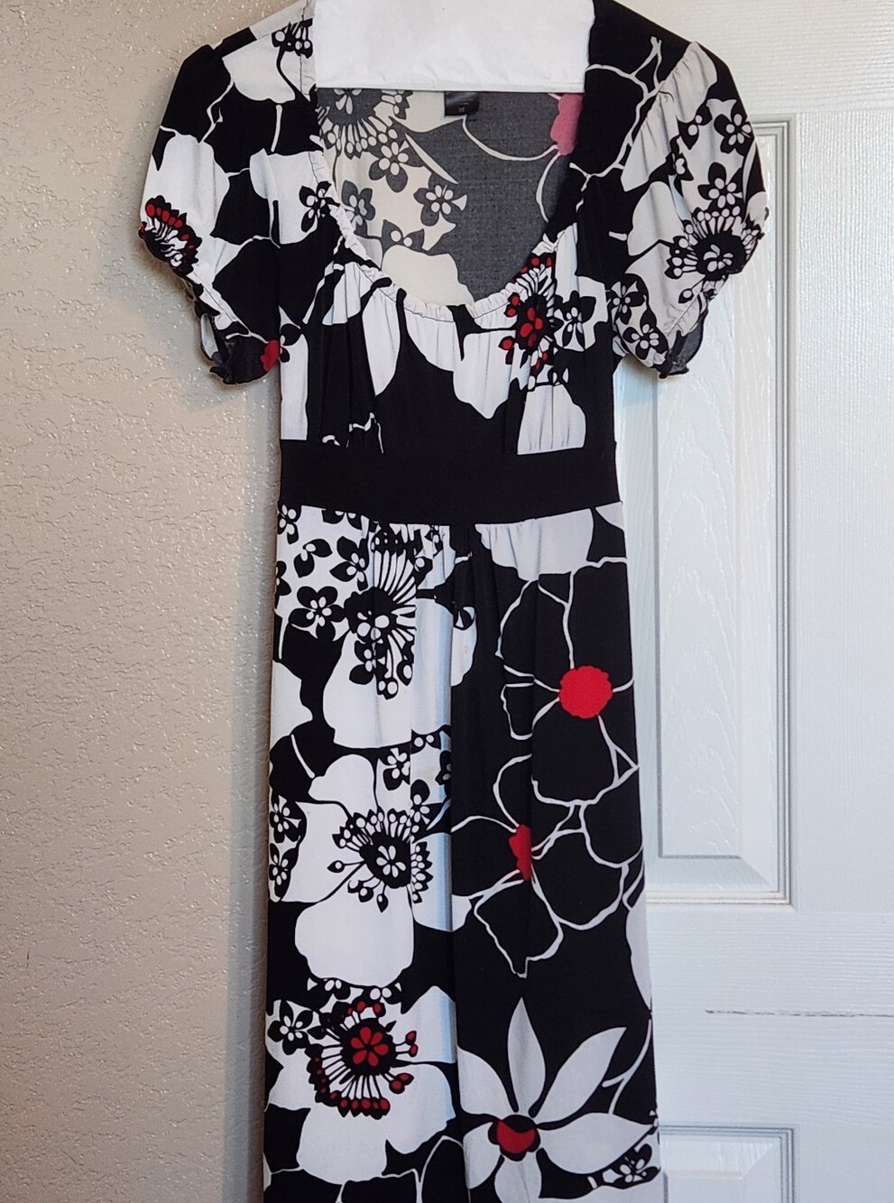 Faith Passion Black & White Floral Midi Dress with Red Accents - Women